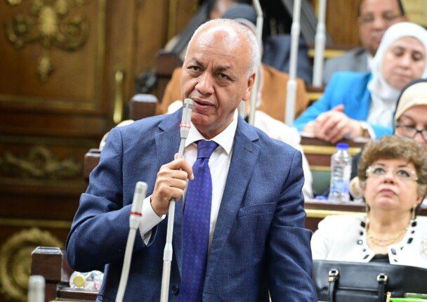 مصطفى بكري يجيب على أخطر تساؤلات مشروع قانون الإيجار القديم