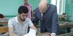 محافظ
      كفر
      الشيخ
      يتفقد
      لجان
      امتحانات
      الثانوية
      الأزهرية
      للبنين