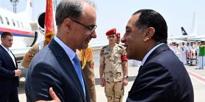 بعد
      قليل..
      مؤتمر
      صحفى
      لرئيس
      مجلس
  ...