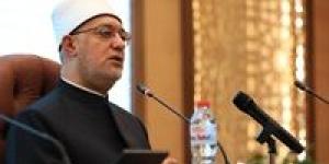 مفتي
      الجمهورية
      يؤكد:
      الإفتاء
      فنٌّ
      ومسؤوليةٌ
      تتطلب
      إعدادًا
      وتأهيلًا
      شاملًا