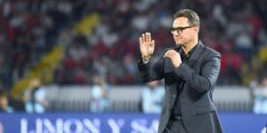 تصريح
      مثير
      من
      مدرب
      الوداد
      قبل
      لقاء
      مانشستر
      سيتي
      في
      كأس
      العالم
      للأندية
