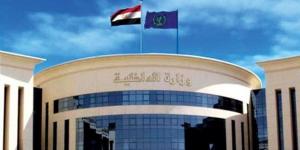 الأمن
      يضبط
      عصابة
      الشرطة
      المزيفة
      في
      القاهرة