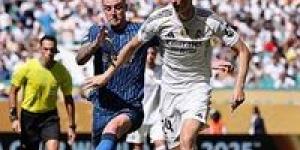 الهلال
      السعودي
      يتعادل
      مع
      ريال
      مدريد
      بمونديال
      الأندية