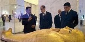 رئيس
      وزراء
      جمهورية
      صربيا
      يزور
      المتحف
      المصري
      الكبير
      والمتحف
      القومي
      للحضارة
      المصرية
      ومنطقة
      أهرامات
      الجيزة