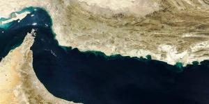 عاجل..
      مضيق
      هرمز..
      هل
      يقترب
      ...