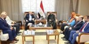 تعزيزًا
للتعاون
الأكاديمي
ومواجهةً
للفكر
المتطرف..
وزير
الأوقاف
يستقبل
أمين
اتحاد
الجامعات
العربية
وأمين
المجلس
العربي
للمسئولية
المجتمعية