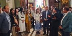 رئيس
      وزراء
      صربيا
      يزور
      دير
      سانت
      كاترين
      ويشيد
      بقيمته
      الروحية
      والتاريخية
