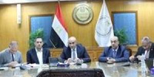 وزير
      التعليم
      يواصل
      متابعة
      غرفة
      عمليات
      امتحانات
      الثانوية
      العامة
      للعام
      الدراسي
      2024/2025