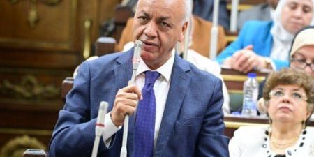 «الأسبوع»
      تكشف
      ألغام
      مشروع
      قانون
      «الإيجار
      القديم»
      وتجيب
      على
      أخطر
      التساؤلات