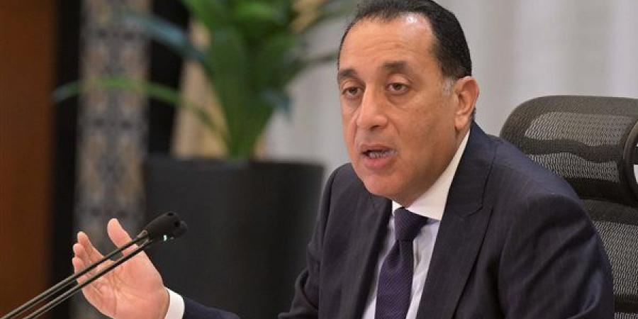 رئيس
      الوزراء:
      لا
      توجد
      أزمات
      ...