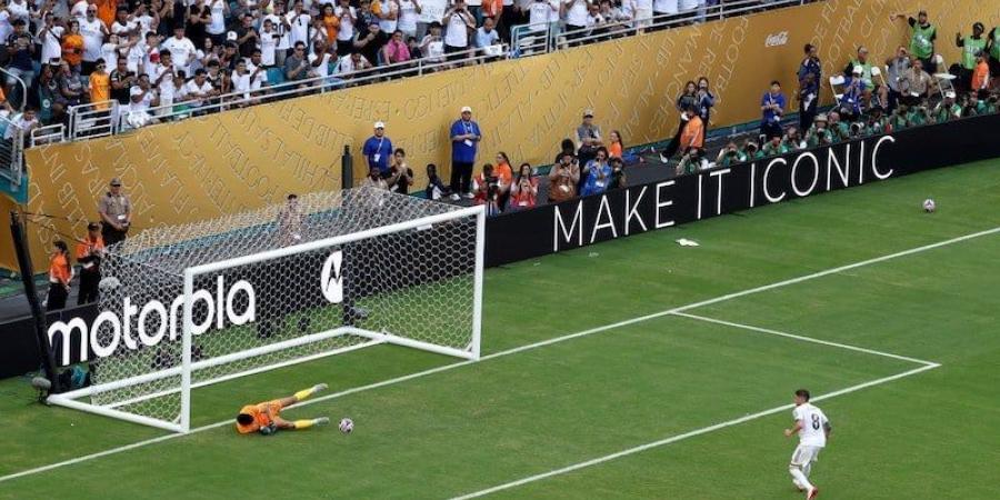 بونو
      ينقذ
      الهلال
      من
      مقصلة
      الريال