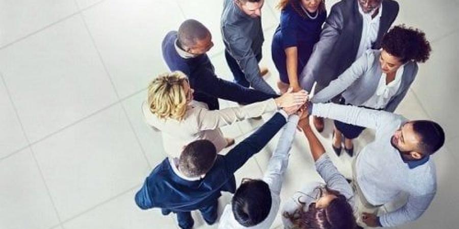 7
      نصائح
      لإدارة
      فريقك
      عن
      بُعد
      بذكاء
      وفاعلية