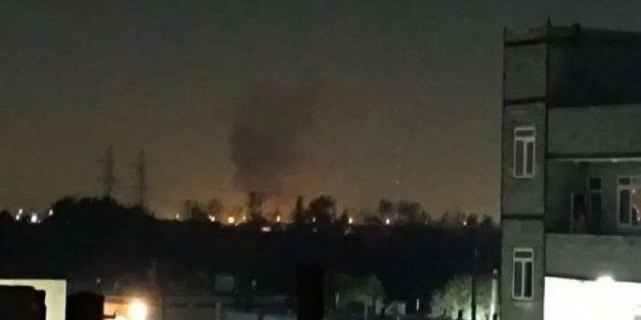 مصادر
      إيرانية:
      الدفاعات
      الجوية
      تعترض
      مسيّرات
      إسرائيلية
      غرب
      طهران