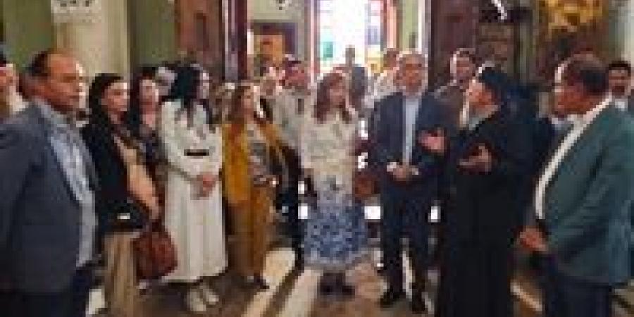 رئيس
      وزراء
      صربيا
      يزور
      دير
      سانت
      كاترين
      ويشيد
      بقيمته
      الروحية
      والتاريخية