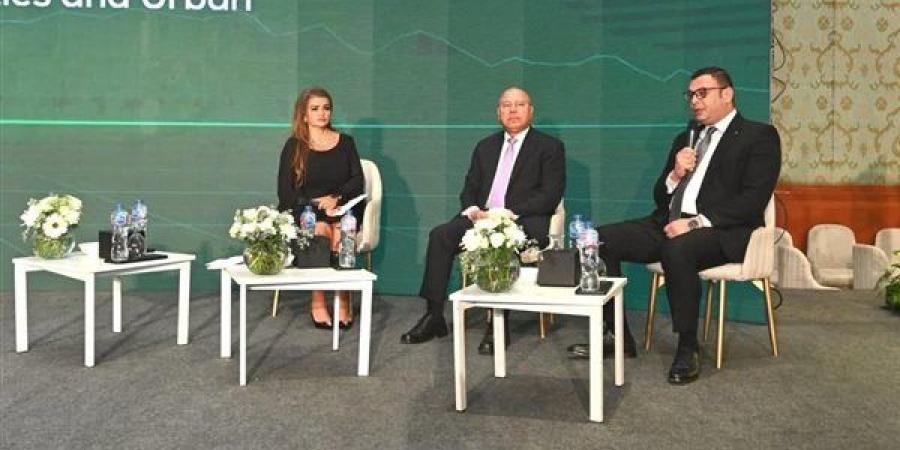 وزير
      الإسكان:
      العمل
      على
      جعل
      ...