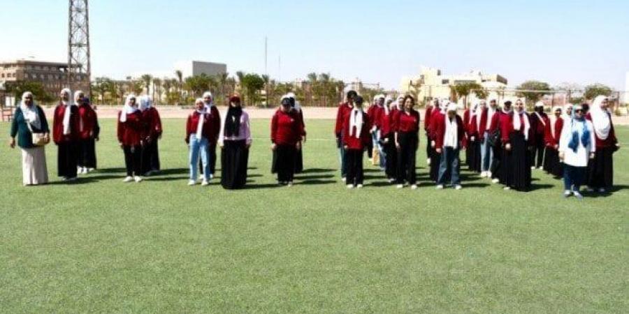600
      تيشيرت
      من
      إنتاج
      طالبات
      «اقتصاد
      منزلي»
      لبرنامج
      التربية
      الوطنية
      بجامعة
      حلوان