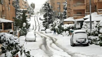 طقس المملكة غدًا .. “دائرة الأرصاد الجوية” تٌحذر من أجواء باردة وزخات مطر وإنخفاض في الحرارة بنحو 7 درجات مئوية حتي هذا الموعد