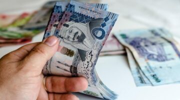 أنباء عن صرف 2000 ريال بدل غلاء المعيشة لمستفدي الضمان هذا الأسبوع .. الموارد البشرية تحسم الجدل
