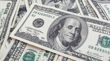 ارتفاع جديد .. سعر الدولار في السكوار اليوم 2 ماي 2025 مقابل الدينار الجزائري